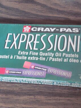 Cray-pas Expressionist Oil Pastels Achieve many painterly effects like blending.